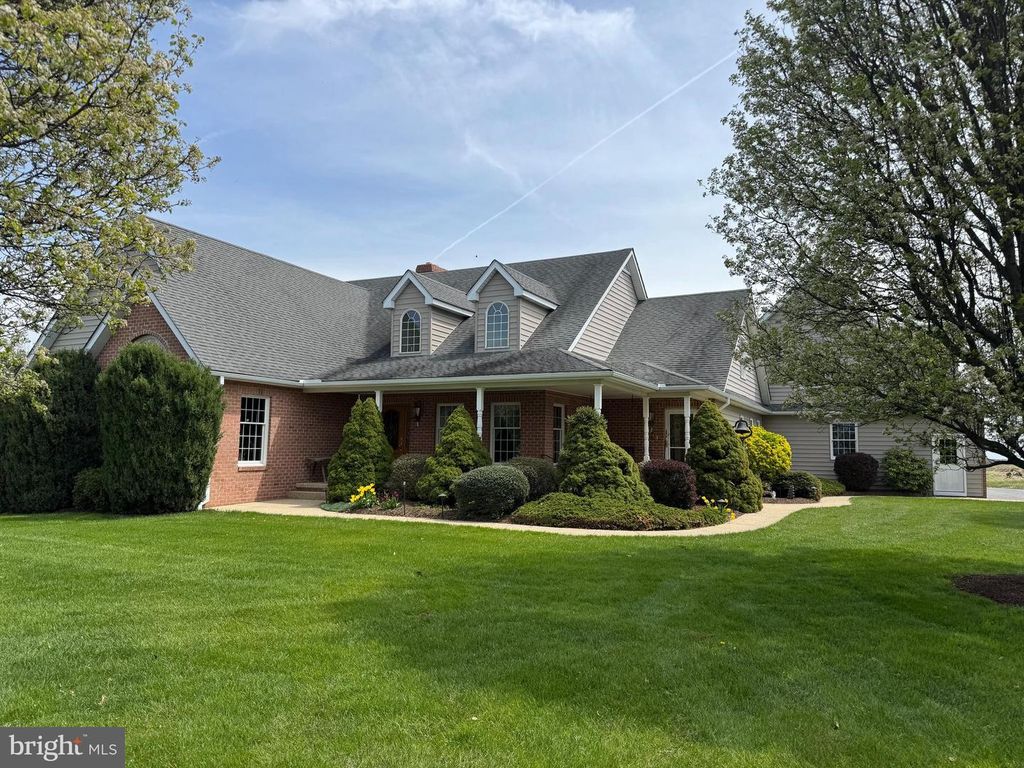 613 HANOVER PIKE, Hampstead, MD 21074