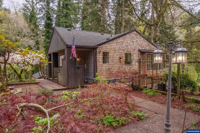 3960 Deepwood Ln NW, Salem, OR 97304