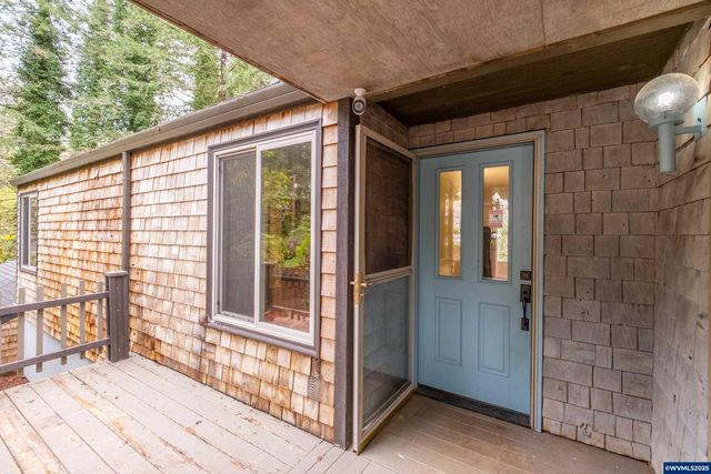 3960 Deepwood Ln NW, Salem, OR 97304