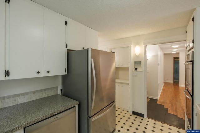 3960 Deepwood Ln NW, Salem, OR 97304