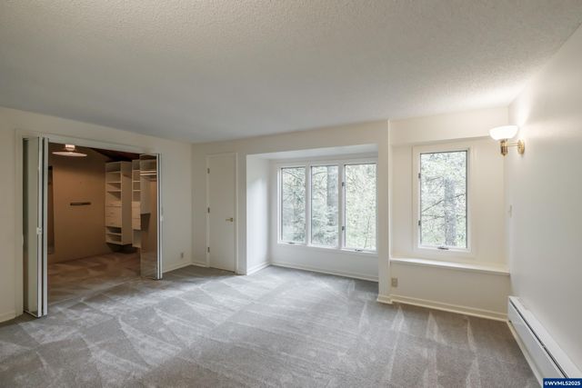 3960 Deepwood Ln NW, Salem, OR 97304