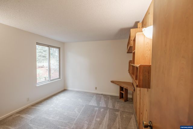 3960 Deepwood Ln NW, Salem, OR 97304