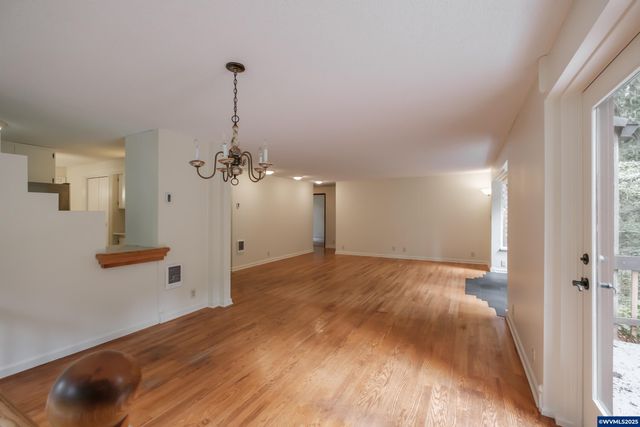 3960 Deepwood Ln NW, Salem, OR 97304