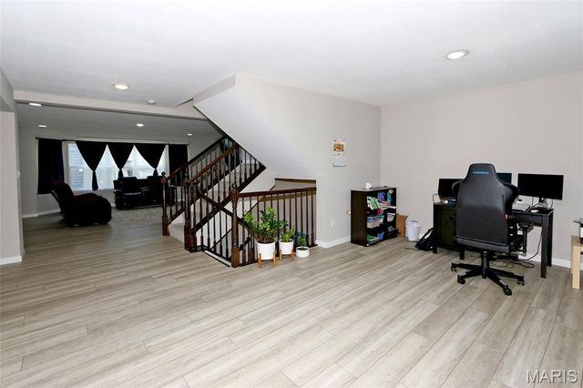 713 Palisades Drive, St Charles, MO 63301