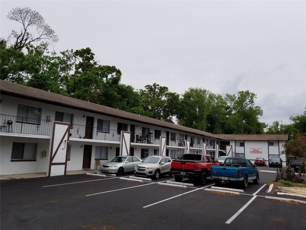 1216 KENNEDY ROAD 10, Daytona Beach, FL 32117