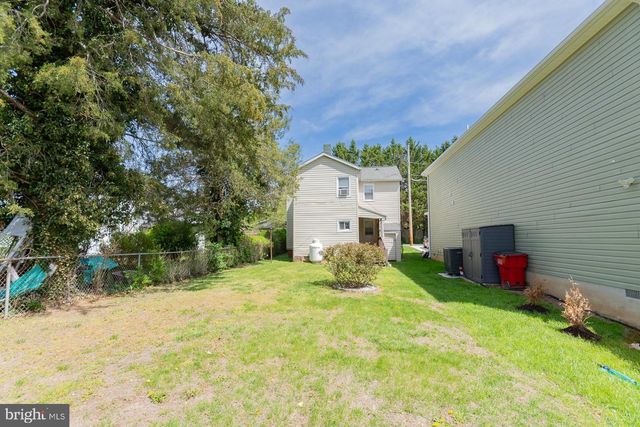 404 S CHARLES ST, Charles Town, WV 25414