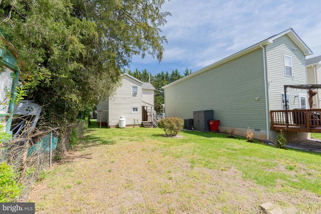404 S CHARLES ST, Charles Town, WV 25414