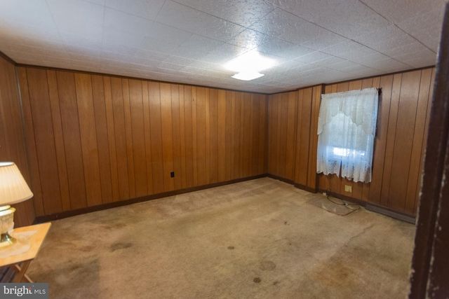 404 S CHARLES ST, Charles Town, WV 25414