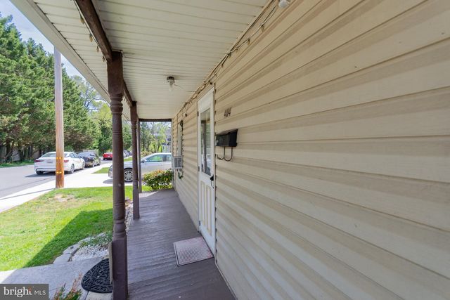 404 S CHARLES ST, Charles Town, WV 25414