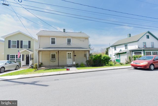 404 S CHARLES ST, Charles Town, WV 25414
