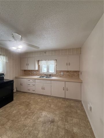 127 Hutchins Street, Batavia City, NY 14020