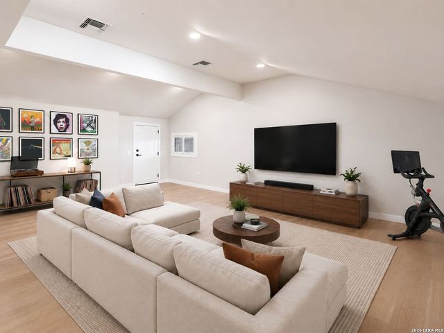 293 Lovera Blvd, San Antonio, TX 78212