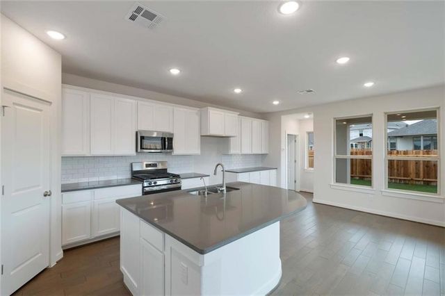 205 Rosebush DR, Liberty Hill, TX 78642