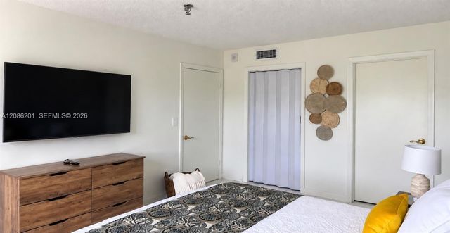 250 181st Drive 413, Sunny Isles Beach, FL 33160