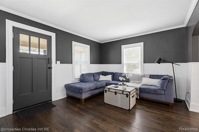 988 E Troy Street, Ferndale, MI 48220