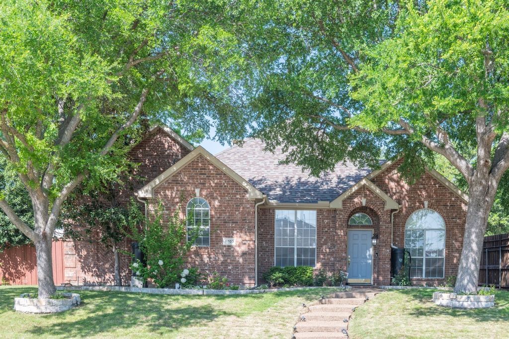 6703 Gatewick Drive, Frisco, TX 75035
