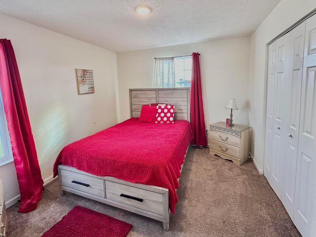 5605 Red Alder Street, Groveport, OH 43125