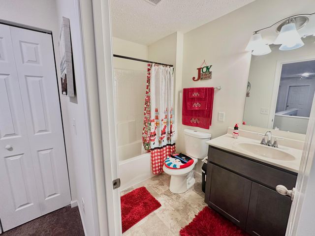 5605 Red Alder Street, Groveport, OH 43125