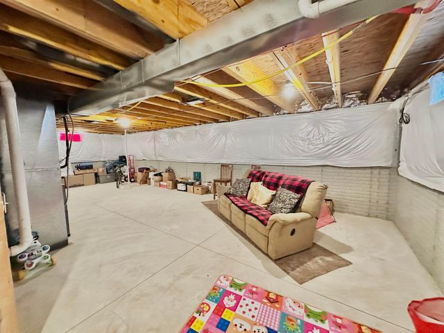 5605 Red Alder Street, Groveport, OH 43125