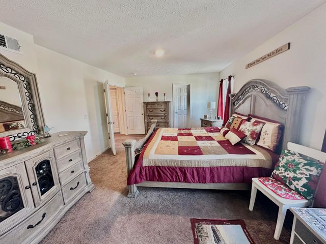 5605 Red Alder Street, Groveport, OH 43125