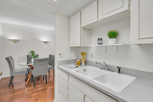 4525 Gilbert Avenue 104, Dallas, TX 75219