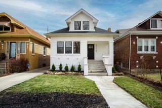2115 S 7th Avenue, Maywood, IL 60153