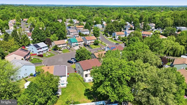 110 HORSESHOE LN, Horsham, PA 19044