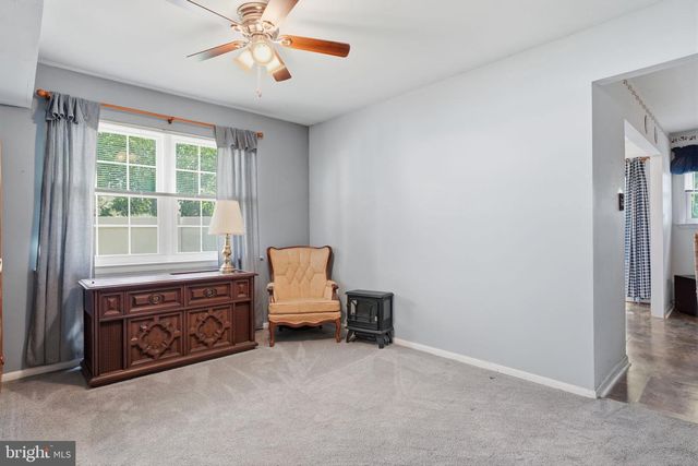 110 HORSESHOE LN, Horsham, PA 19044