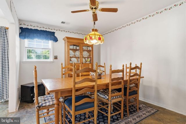 110 HORSESHOE LN, Horsham, PA 19044
