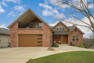 502 E Robertson Street, Ozark, MO 65721