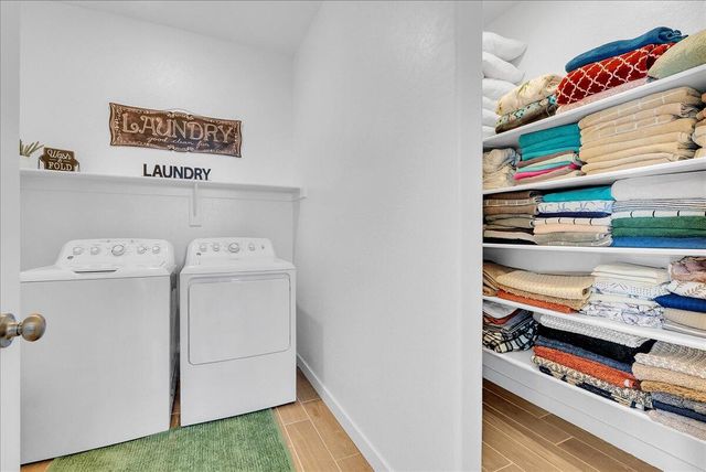 119 NE Riverway Drive, Visalia, CA 93291