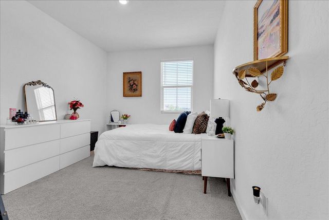 119 NE Riverway Drive, Visalia, CA 93291