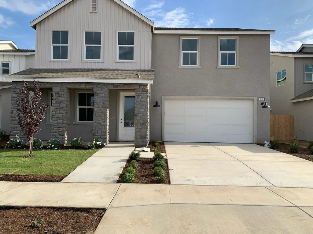 119 NE Riverway Drive, Visalia, CA 93291
