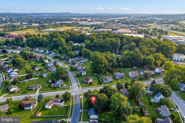 3807 N SYLVAN DR, York, PA 17402