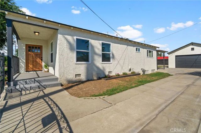 956 S Reservoir, Pomona, CA 91766