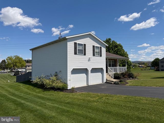 479 LEA DR, Chambersburg, PA 17202