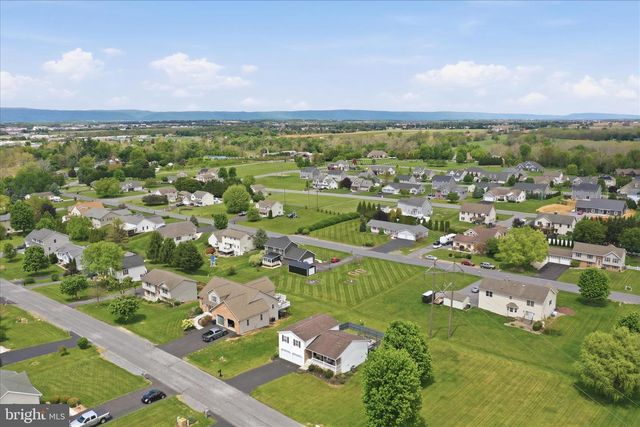 479 LEA DR, Chambersburg, PA 17202