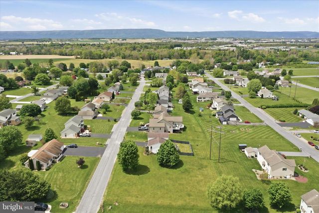 479 LEA DR, Chambersburg, PA 17202