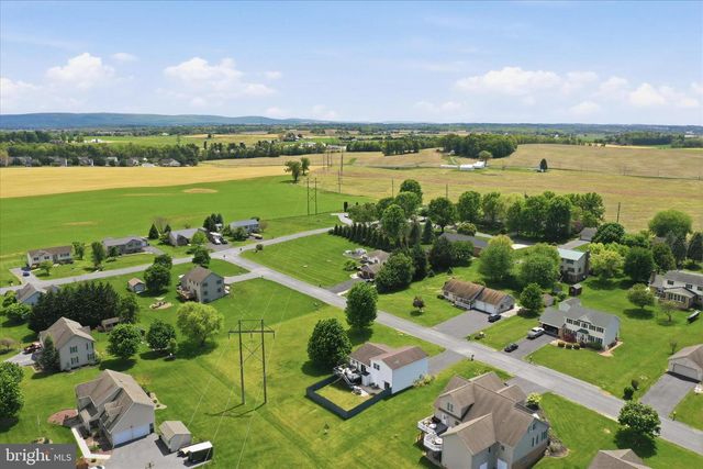 479 LEA DR, Chambersburg, PA 17202