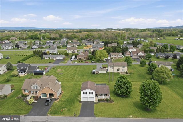 479 LEA DR, Chambersburg, PA 17202