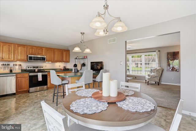 479 LEA DR, Chambersburg, PA 17202