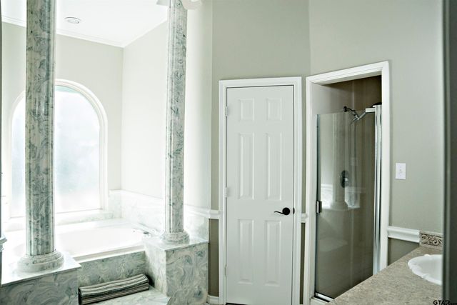 111 LONNIE DR., Athens, TX 75751