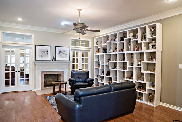 111 LONNIE DR., Athens, TX 75751