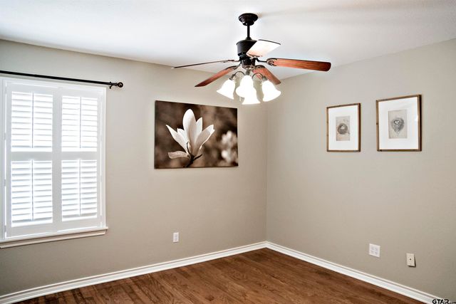 111 LONNIE DR., Athens, TX 75751