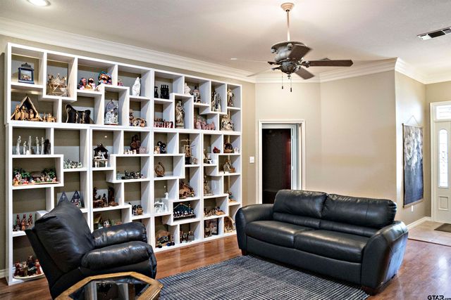 111 LONNIE DR., Athens, TX 75751