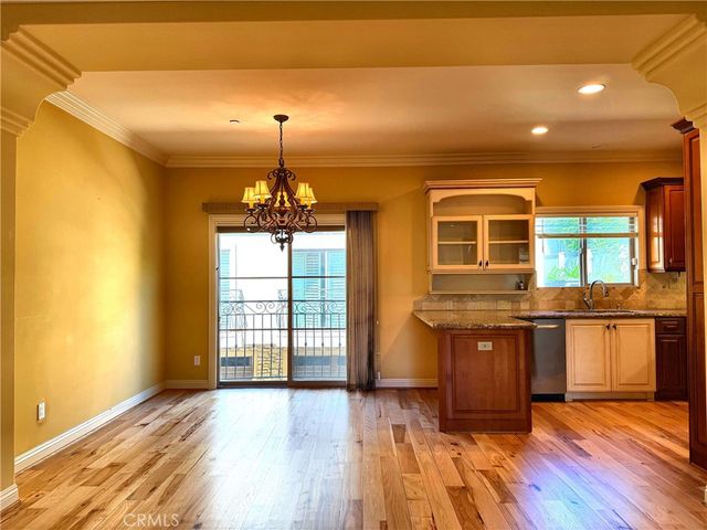 706 S Pacific Coast, Redondo Beach, CA 90277