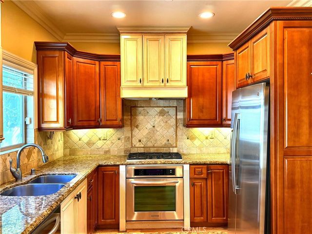 706 S Pacific Coast, Redondo Beach, CA 90277