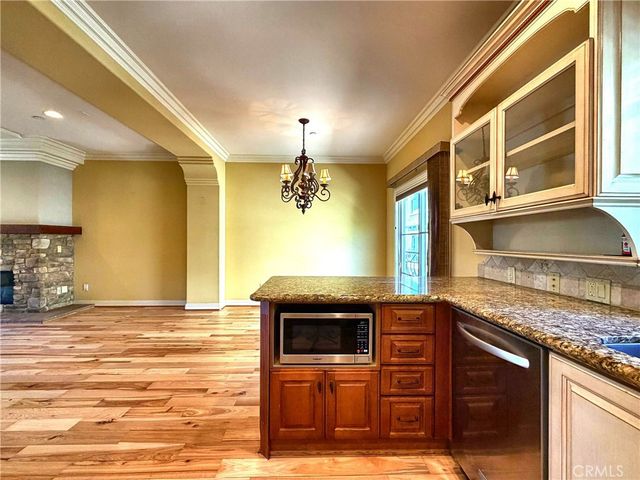 706 S Pacific Coast, Redondo Beach, CA 90277