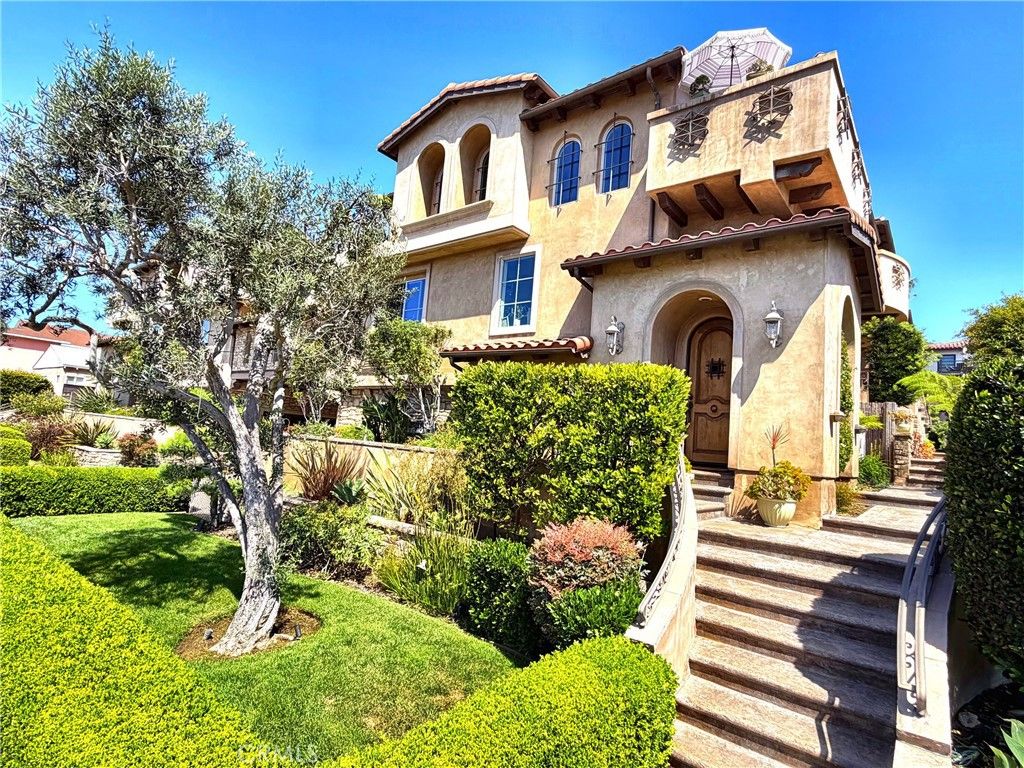 706 S Pacific Coast, Redondo Beach, CA 90277 — photo 2