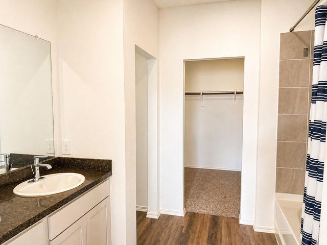 5218 Mossdale Bluff Lane, Spring, TX 77373